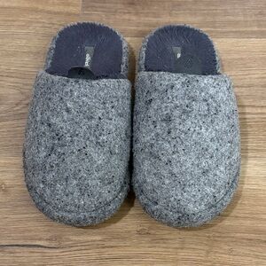 Allbirds Gray Fuzzy Slippers